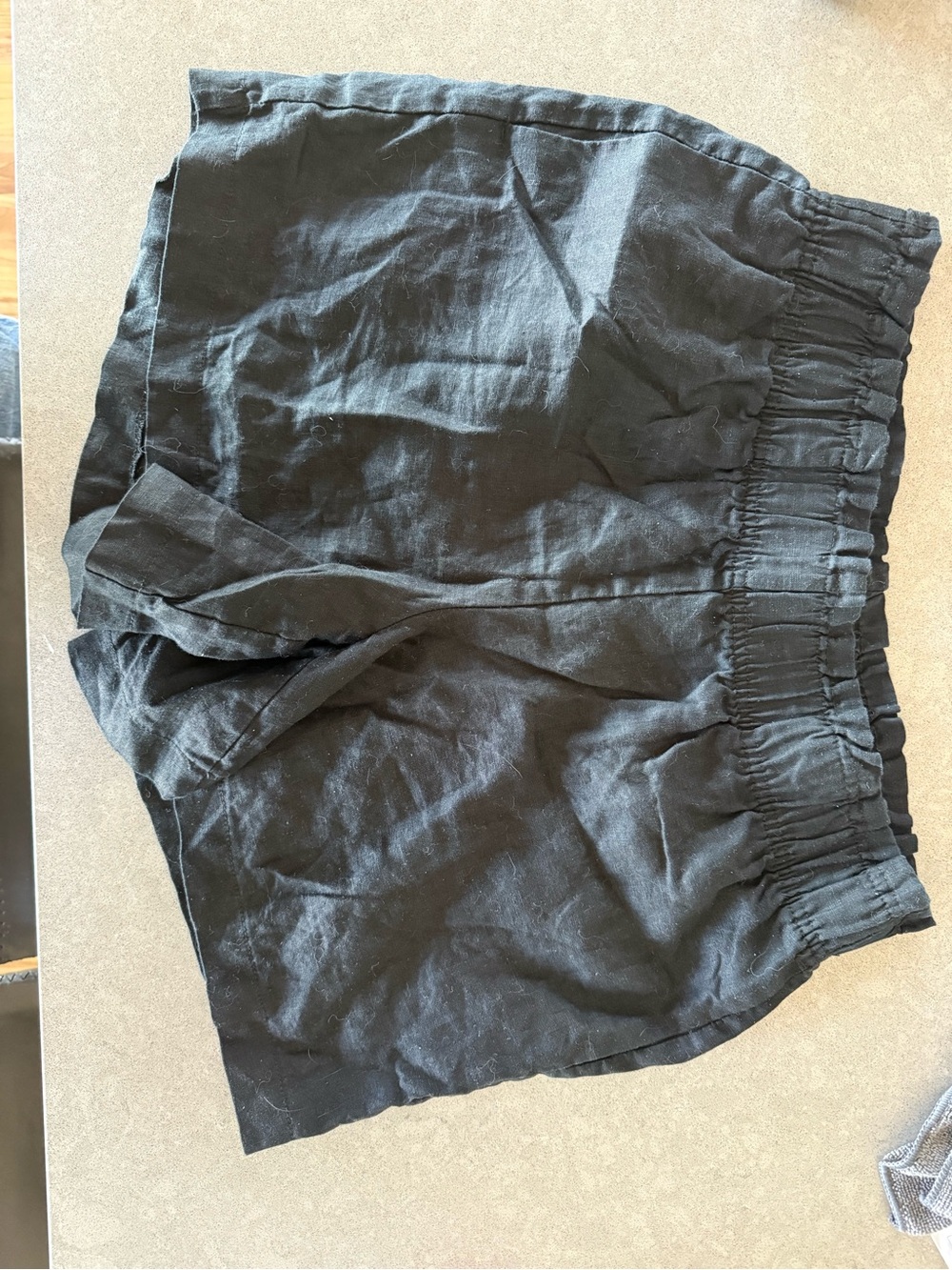 Quince Black Elastic-Waist Linen  Shorts